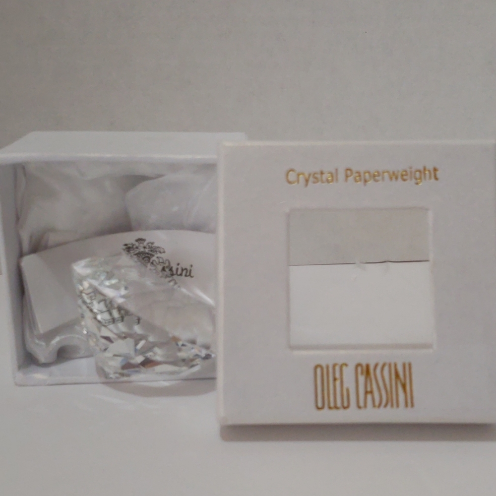 Oleg Cassini crystal paperweight